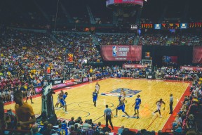 华体会真人体育-商业模式：球队与地方政府共建体育产业园案例解析，体育商业圈的看法